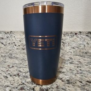YETI 20oz FOLDS OF HONOR BLUE